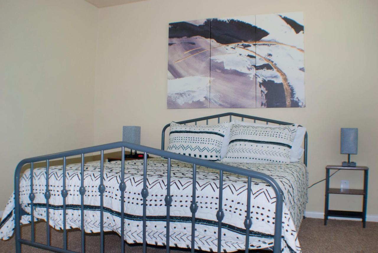 Cool & Comfy Condo! Family Friendly! College Station Extérieur photo